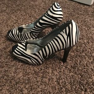 Zebra High Heels! 🦓👠